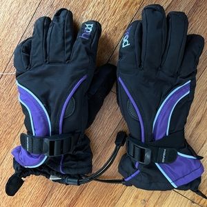 Girls ski/snowboard winter glove  insulated black/purple girls size Med by Head